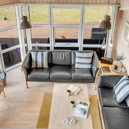 Akseli - 800m From The Sea By Interhome Bøtø By
