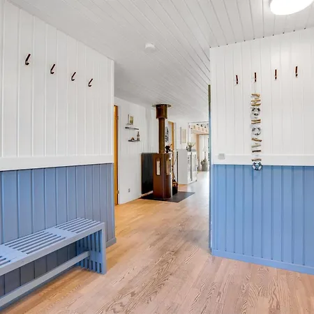 Akseli - 800m From The Sea By Interhome *